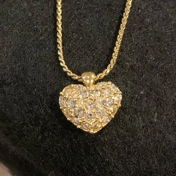 Swarovski Crystal Goldtone HEART Pendant 16 in Necklace - Picture 6 of 14